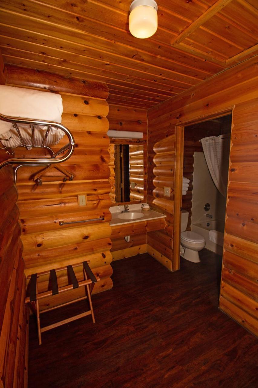The Lodge At Lolo Hot Springs Exteriör bild